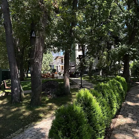 Forest Club Premium Апартаменти *